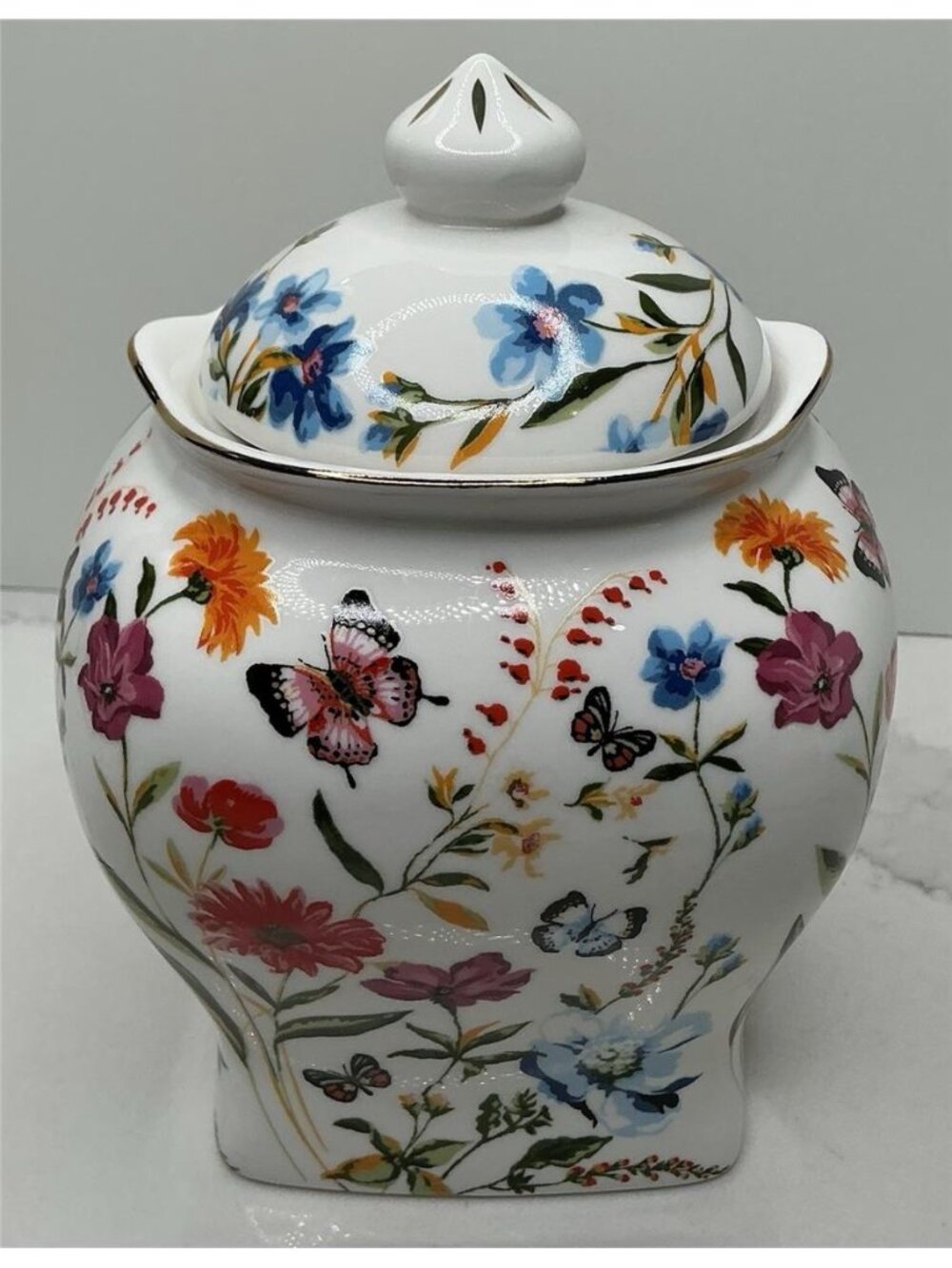 Grace Teaware Cookie Jar White Multi Color Floral Ceramic wood Lid 5” X 7” H New